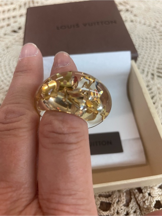 Louis Vuitton Jewelry - Louis Vuitton Berg COA included Inclusion ring clear resin embeddedgold monogram